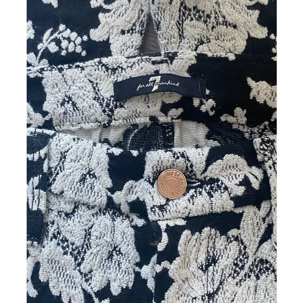 7 for all Mankind Black & White Floral Stretch Jean Leggings - Picture 5 of 13